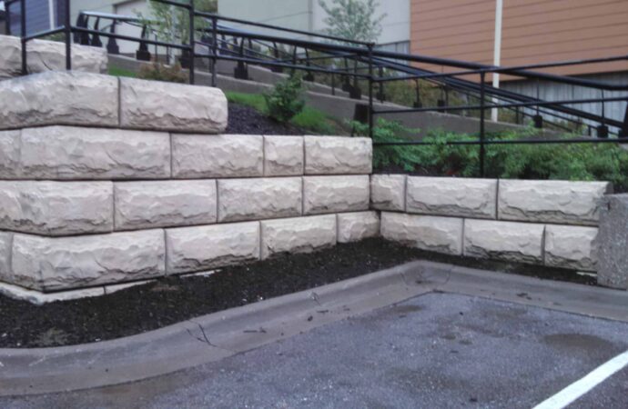 Commercial Retaining Walls-Retaining Wall Pros of Jupiter