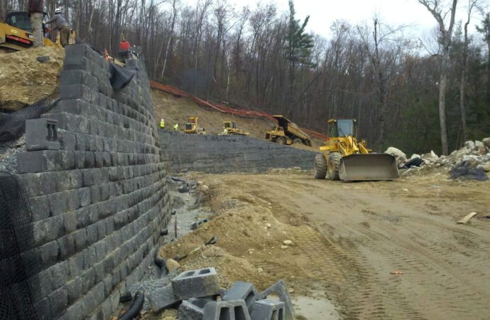 Hobe Sound-Retaining Wall Pros of Jupiter