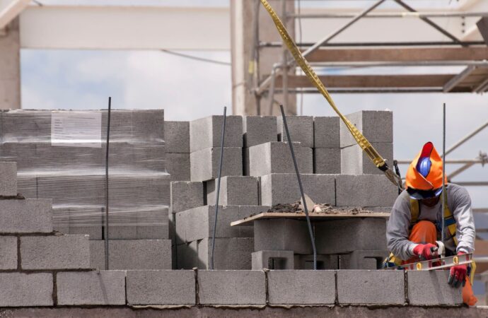 Palm Beach Gardens-Retaining Wall Pros of Jupiter