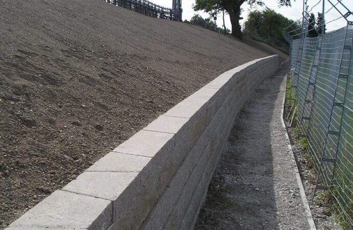 Tequesta-Retaining Wall Pros of Jupiter